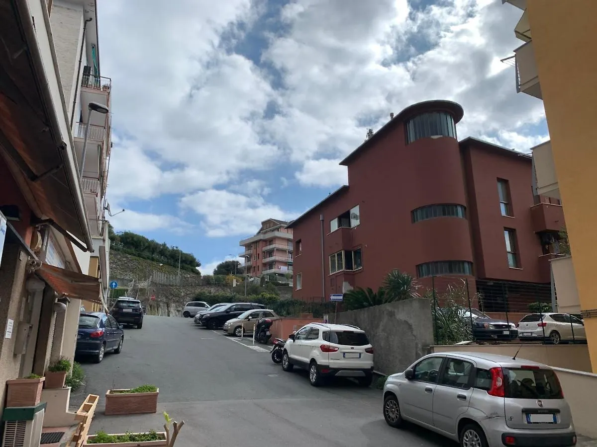 Casa Del Gabbiano By Holiday World Arenzano Italy