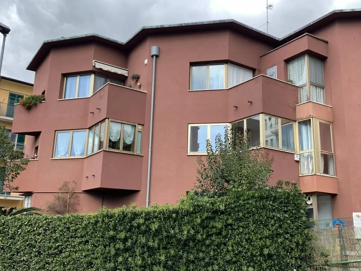 Casa Del Gabbiano By Holiday World Arenzano 0*,