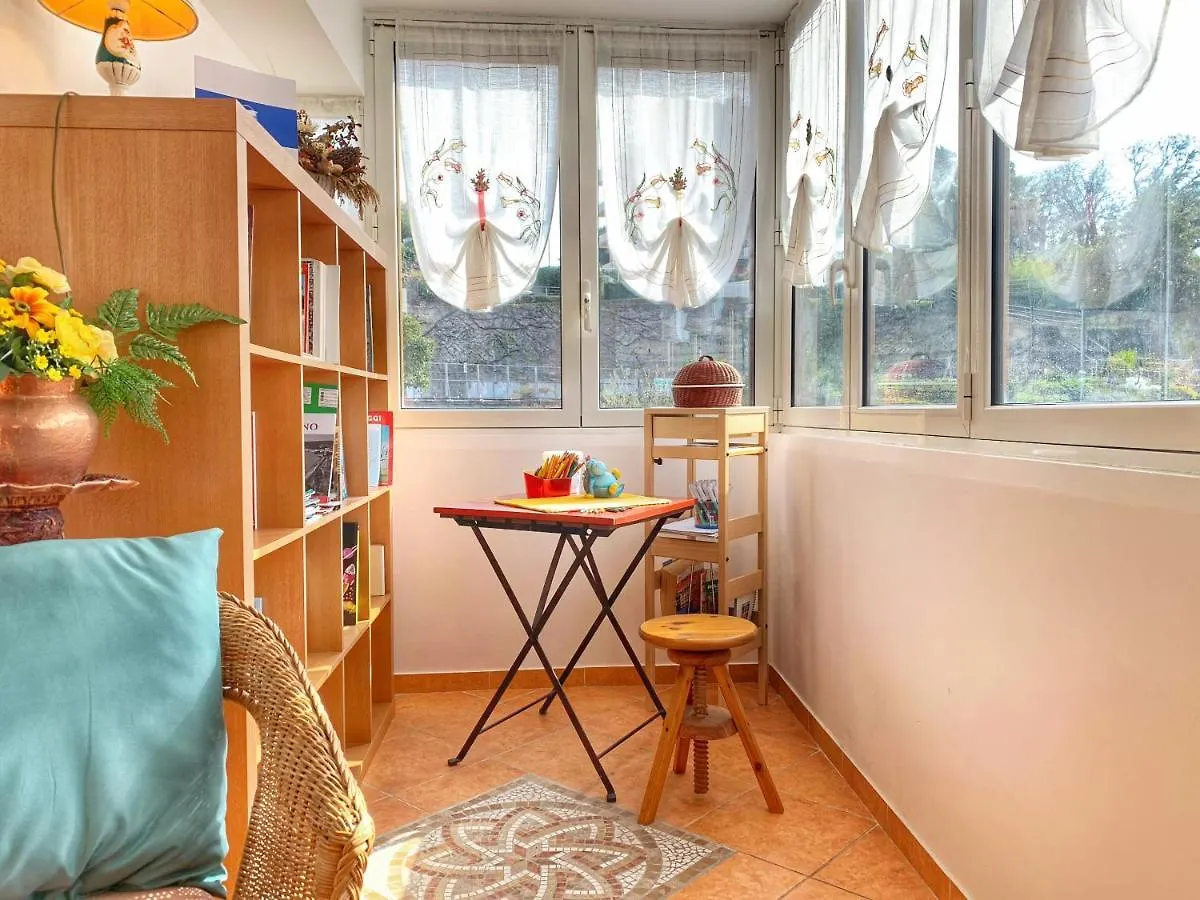 Apartment Casa Del Gabbiano By Holiday World Arenzano