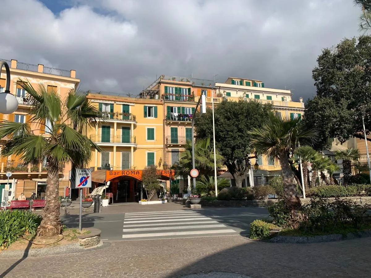 Casa Del Gabbiano By Holiday World Arenzano Italy