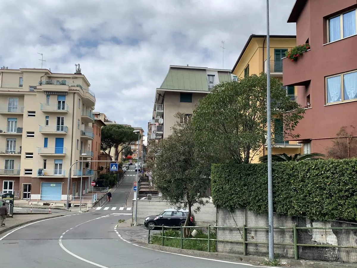 Apartment Casa Del Gabbiano By Holiday World Arenzano Italy