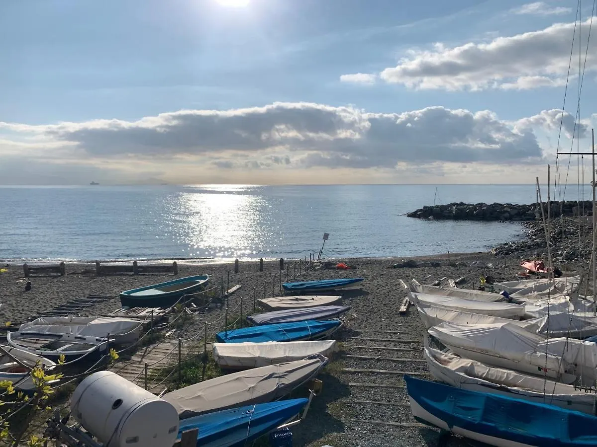 Casa Del Gabbiano By Holiday World Arenzano Italy